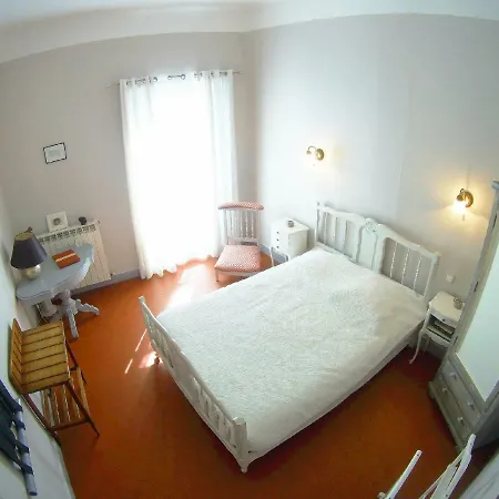 La Maison De Thais Арль